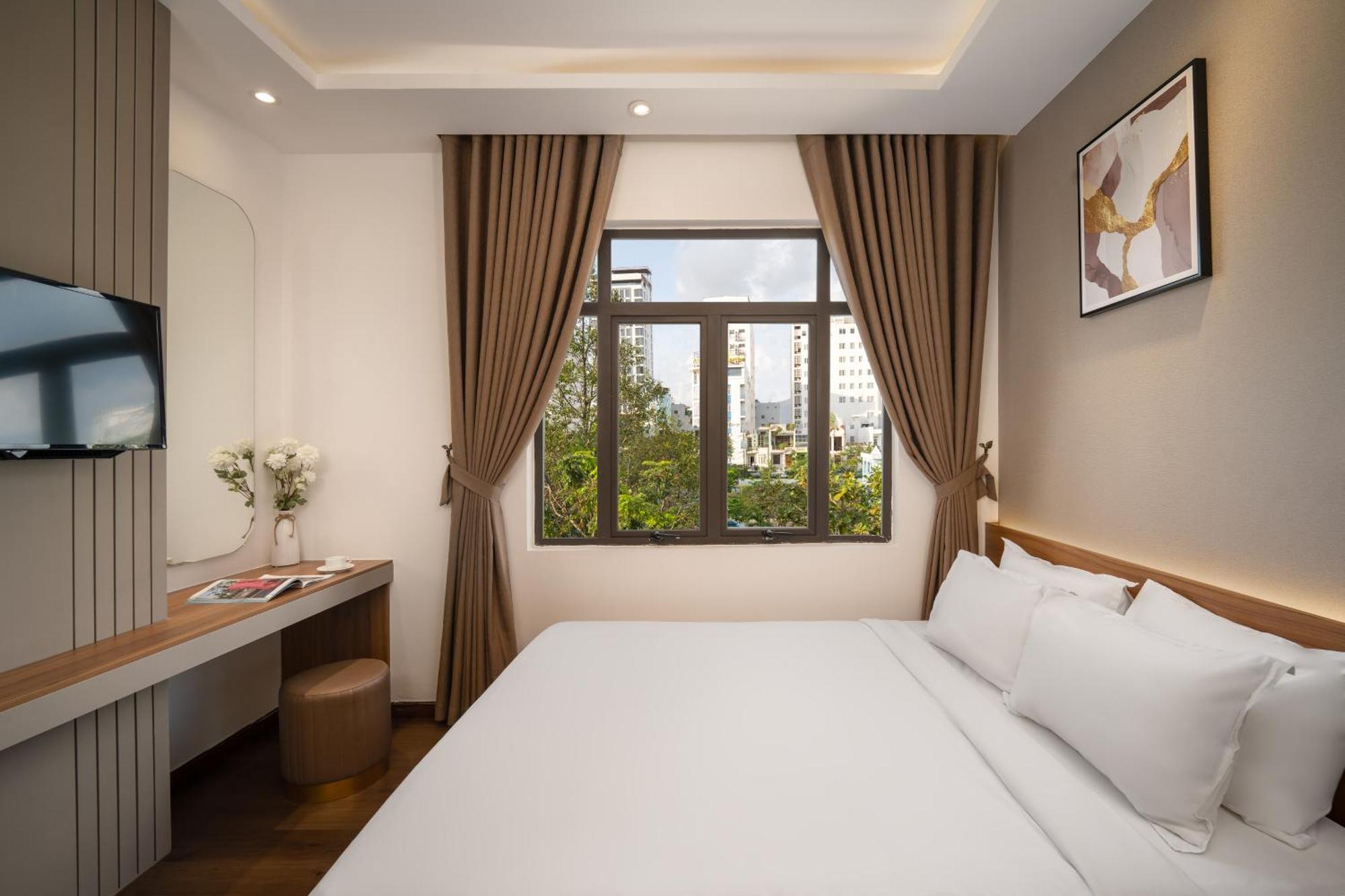 Duong Gia Hotel Дананг Екстериор снимка