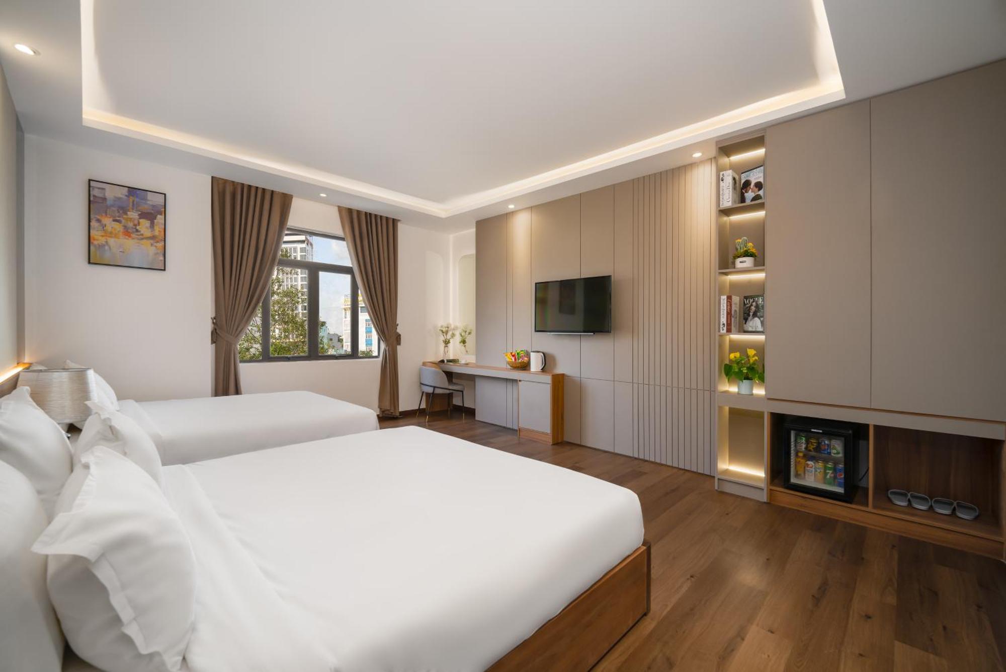Duong Gia Hotel Дананг Екстериор снимка