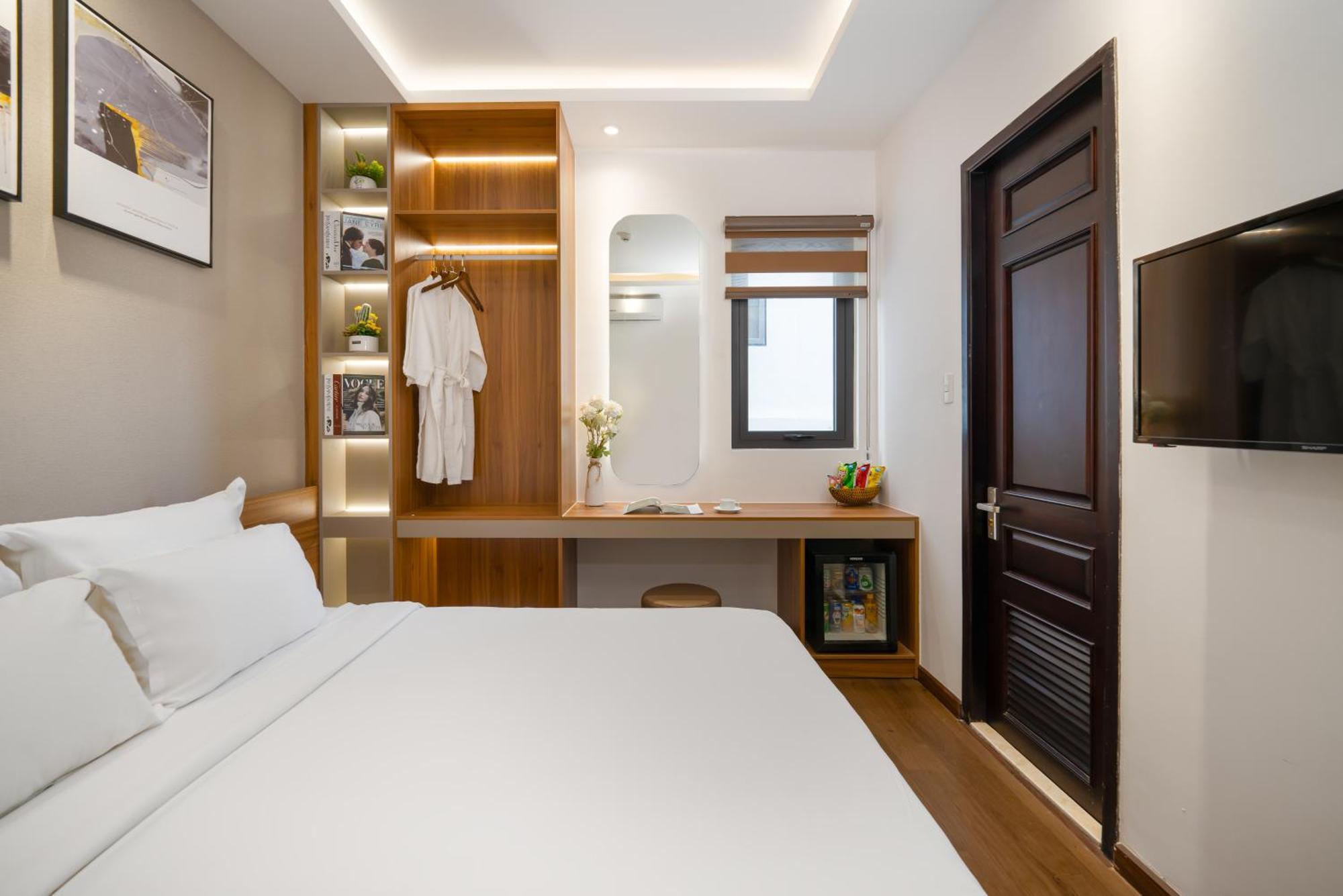 Duong Gia Hotel Дананг Екстериор снимка