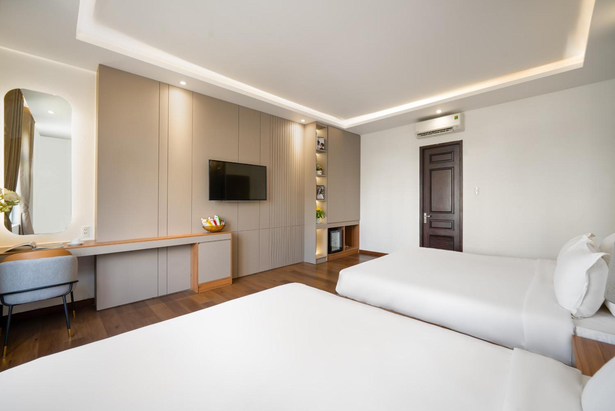 Duong Gia Hotel Дананг Екстериор снимка